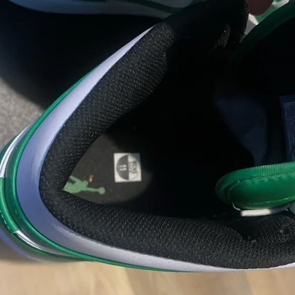 Jordan 1 Mid Lucky Green - Picture 4 of 6